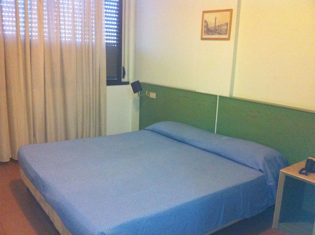 Hotel Arcadia Чампино Екстериор снимка